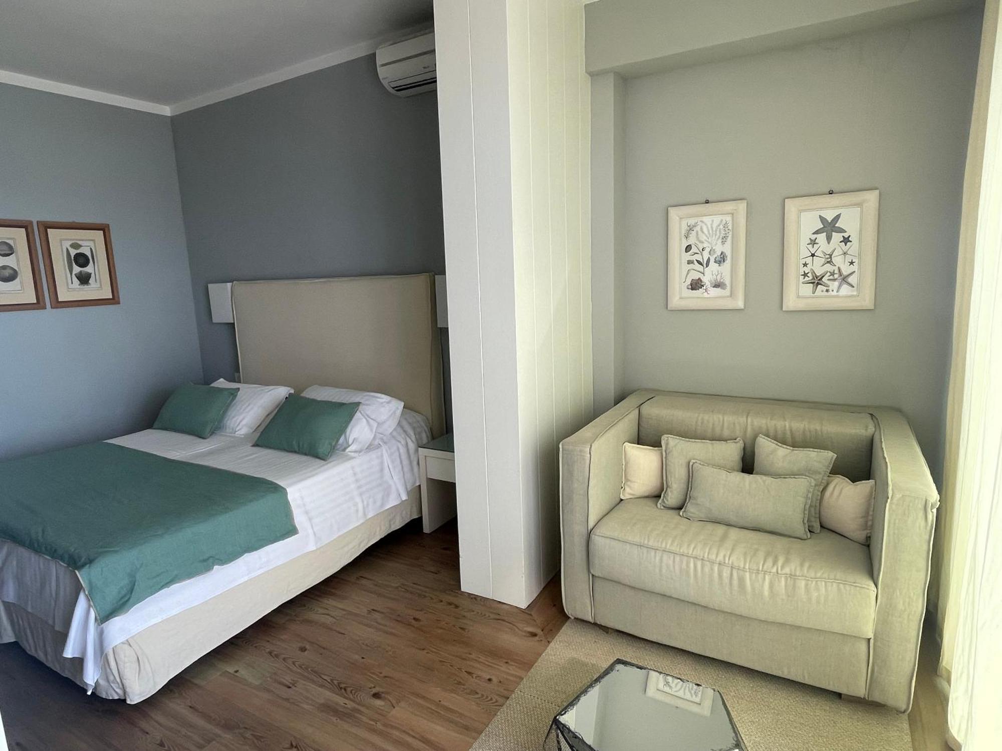 Double or Twin Room Sea View